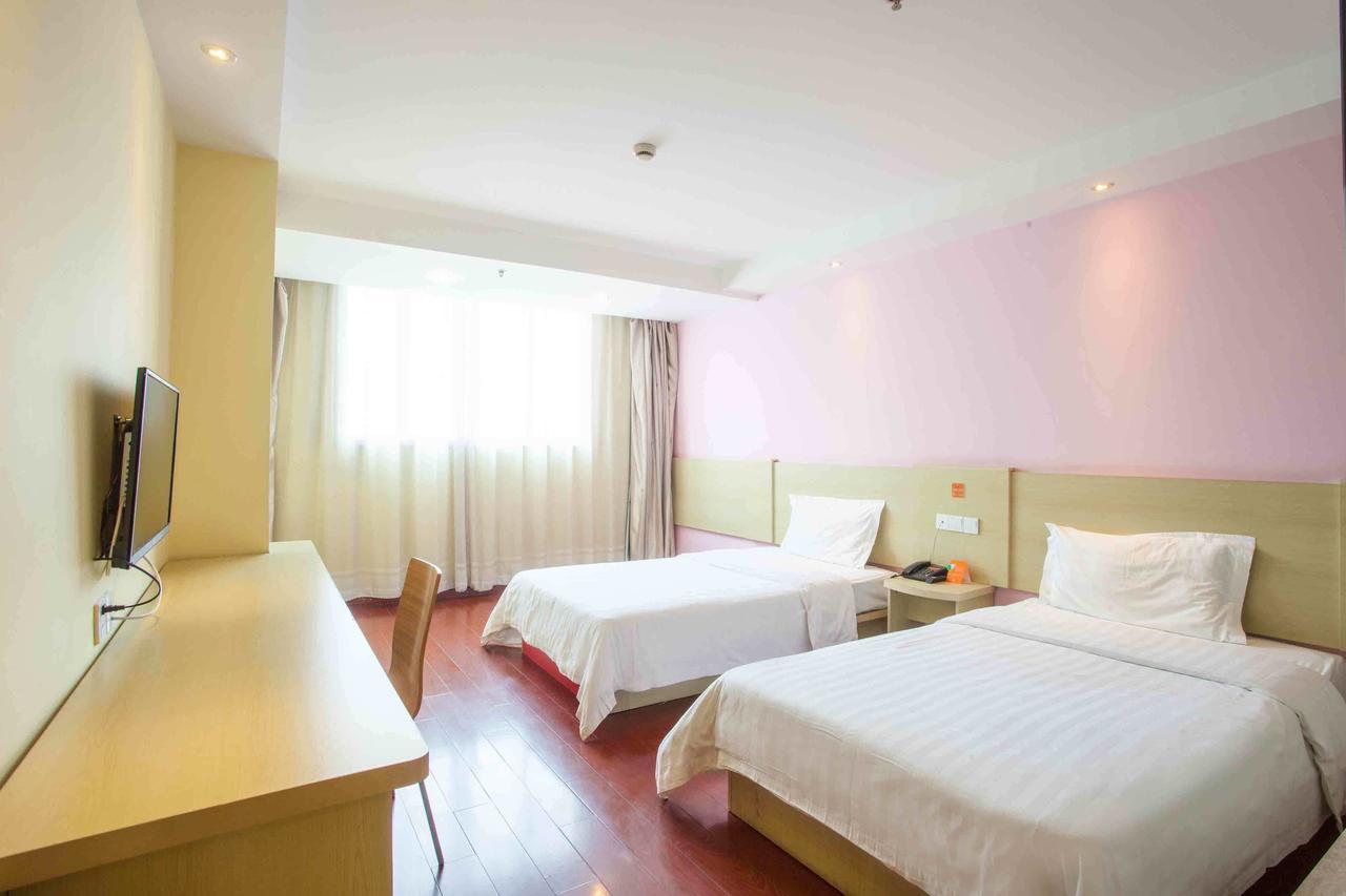 7Days Inn Zhongshan San Xiang Market Чжуншань Номер фото