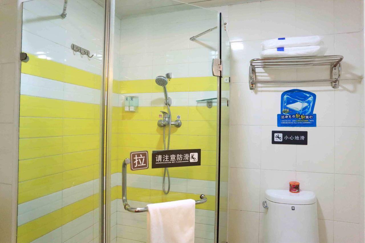 7Days Inn Zhongshan San Xiang Market Чжуншань Номер фото