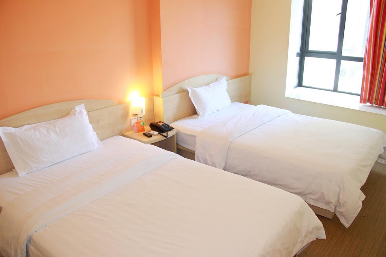 7Days Inn Zhongshan San Xiang Market Чжуншань Экстерьер фото