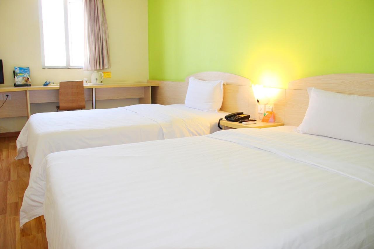 7Days Inn Zhongshan San Xiang Market Чжуншань Экстерьер фото